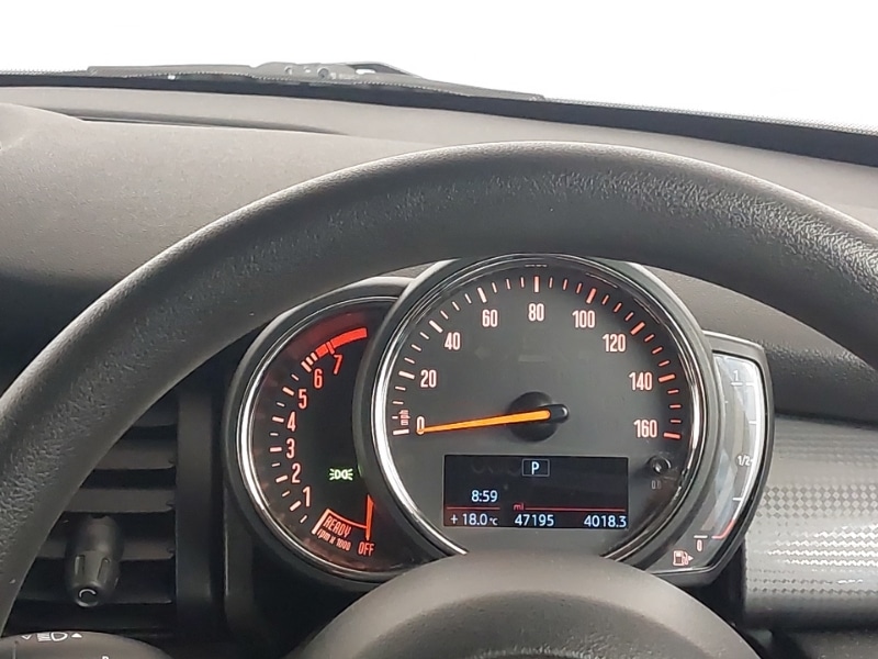 Used MINI Cooper 2019 for sale - 76129936: Photo 9