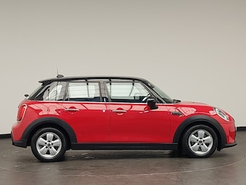 Used MINI Cooper 2022 for sale - 76134927: Photo 2