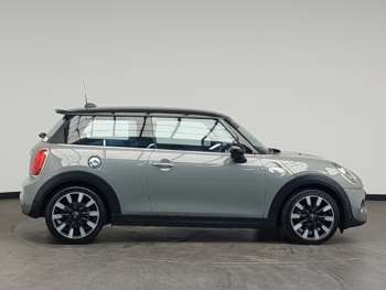 Used MINI Cooper 2019 for sale - 74737672: Photo