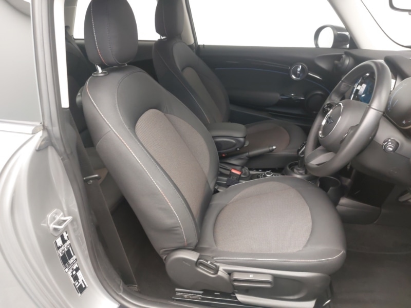 Used MINI Hatch 2023 for sale - 76365603: Photo 11