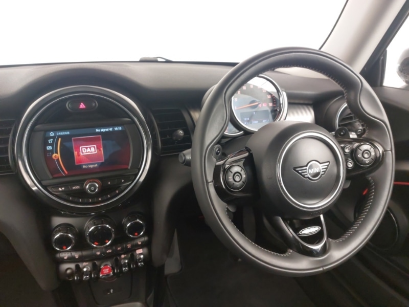 Used MINI Hatch 2019 for sale - 76849028: Photo 5