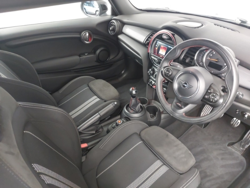 Used MINI Hatch 2020 for sale - 76614228: Photo 4