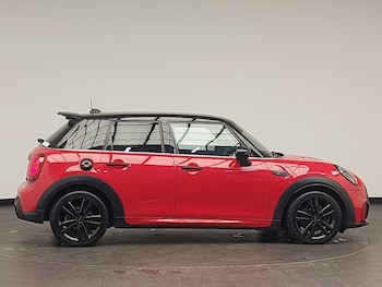 Used MINI Cooper 2022 for sale - 76187896: Photo 2