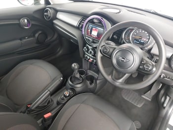 Used MINI Cooper 2019 for sale - 76543714: Photo