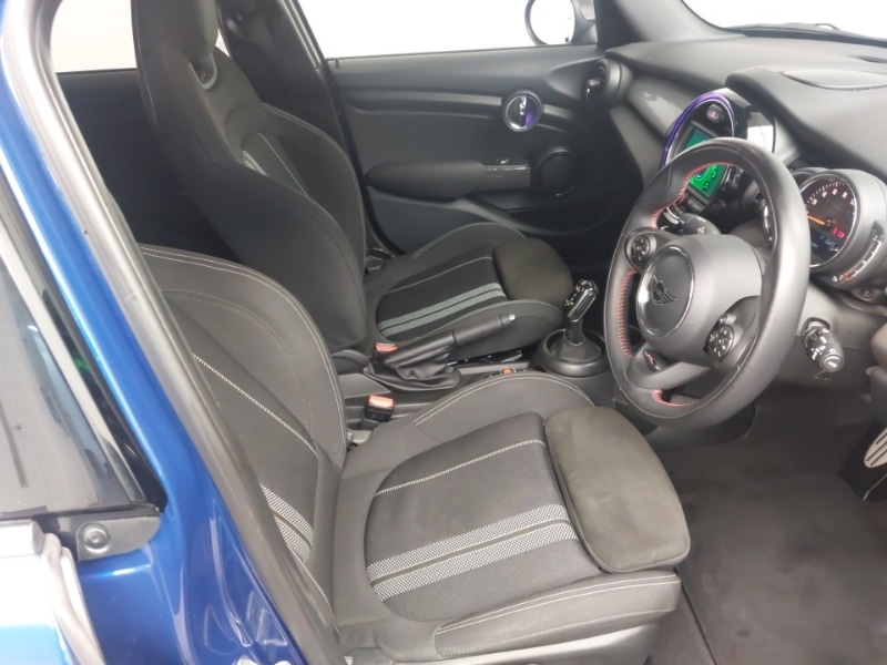 Used MINI Hatch 2018 for sale - 78202974: Photo 6