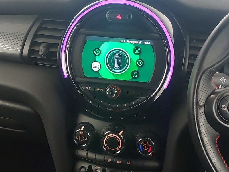 Used MINI Hatch 2018 for sale - 78202974: Photo 8