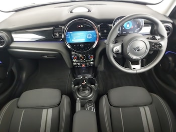 Used MINI Hatch 2024 for sale - 79477453: Photo