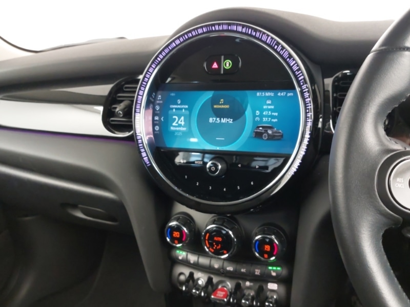 Used MINI Hatch 2023 for sale - 76687839: Photo 8