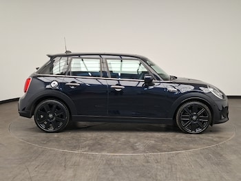 Used MINI Hatch 2023 for sale - 78910435: Photo