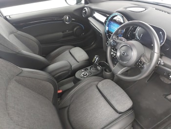 Used MINI Hatch 2021 for sale - 77130081: Photo