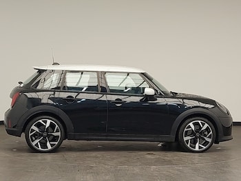 Used MINI Cooper 2024 for sale - 76619168: Photo