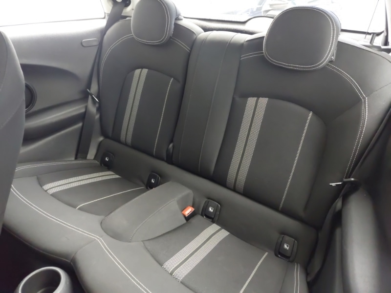 Used MINI Hatch 2022 for sale - 77580180: Photo 12