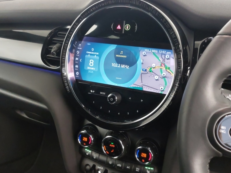 Used MINI Hatch 2022 for sale - 77142083: Photo 8