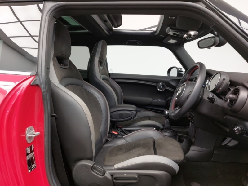 Used MINI Hatch 2020 for sale - 76414644: Photo 11