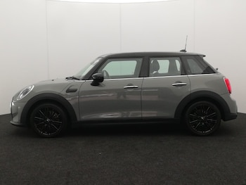 Used MINI Hatch 2022 for sale - 76393239: Photo