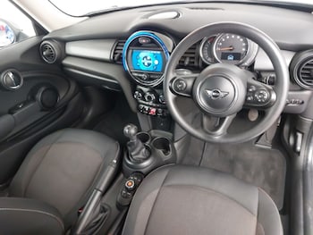 Used MINI Hatch 2018 for sale - 78861397: Photo
