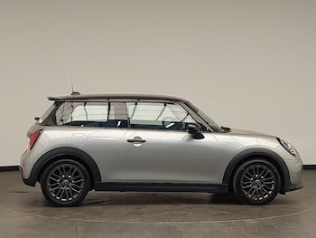 Used MINI Cooper 2024 for sale - 79214378: Photo