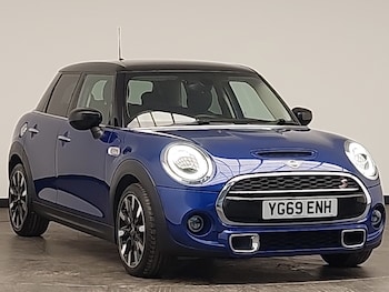 Used MINI Hatch 2019 for sale - 77224011: Photo