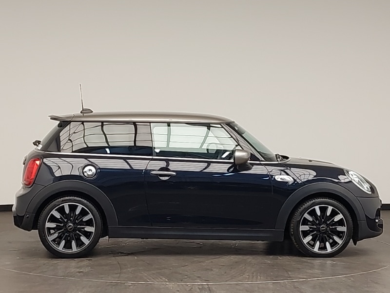 Used MINI Hatch 2020 for sale - 76408299: Photo 2