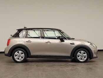 Used MINI Cooper 2021 for sale - 77956643: Photo