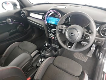 Used MINI Hatch 2023 for sale - 78600479: Photo