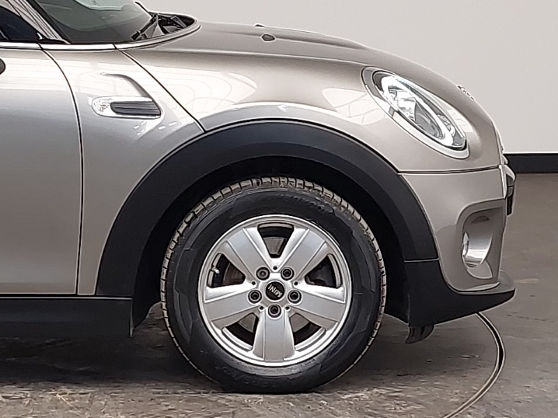 Used MINI Convertible 2019 for sale - 77090352: Photo 14