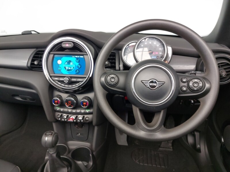 Used MINI Convertible 2019 for sale - 77090352: Photo 5