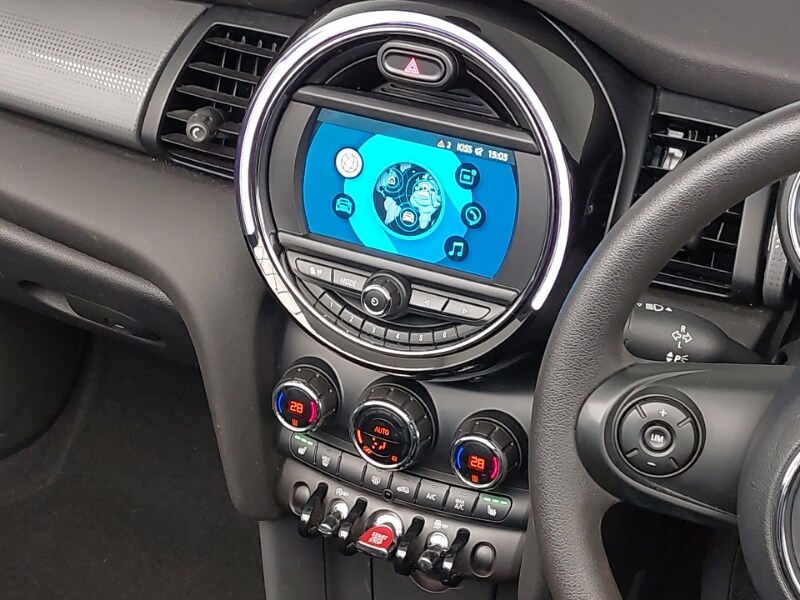 Used MINI Convertible 2019 for sale - 77090352: Photo 8