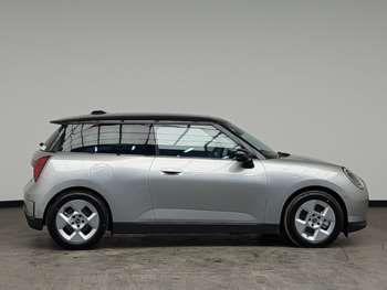 Used MINI Cooper 2024 for sale - 74262382: Photo