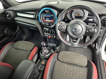 Used MINI Hatch 2019 for sale - 79291196: Photo