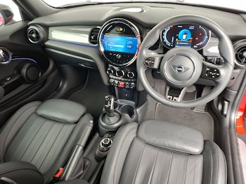 Used MINI Hatch 2023 for sale - 79310705: Photo