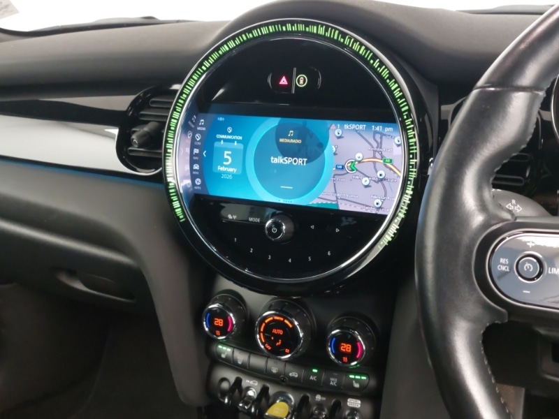 Used MINI Hatch 2021 for sale - 77448941: Photo 8