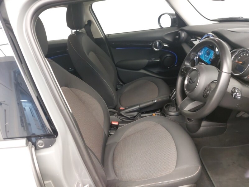 Used MINI Hatch 2021 for sale - 77948130: Photo 6