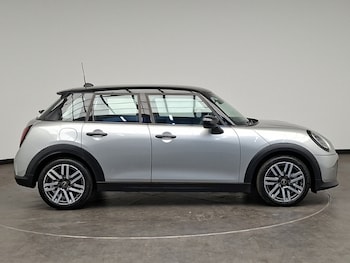Used MINI Cooper 2025 for sale - 79101384: Photo