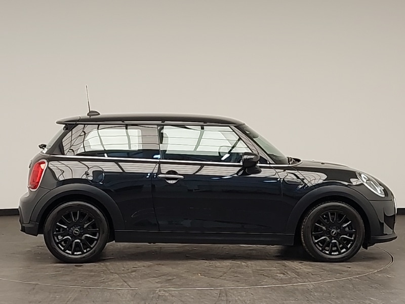 Used MINI Cooper 2023 for sale - 76560587: Photo 2