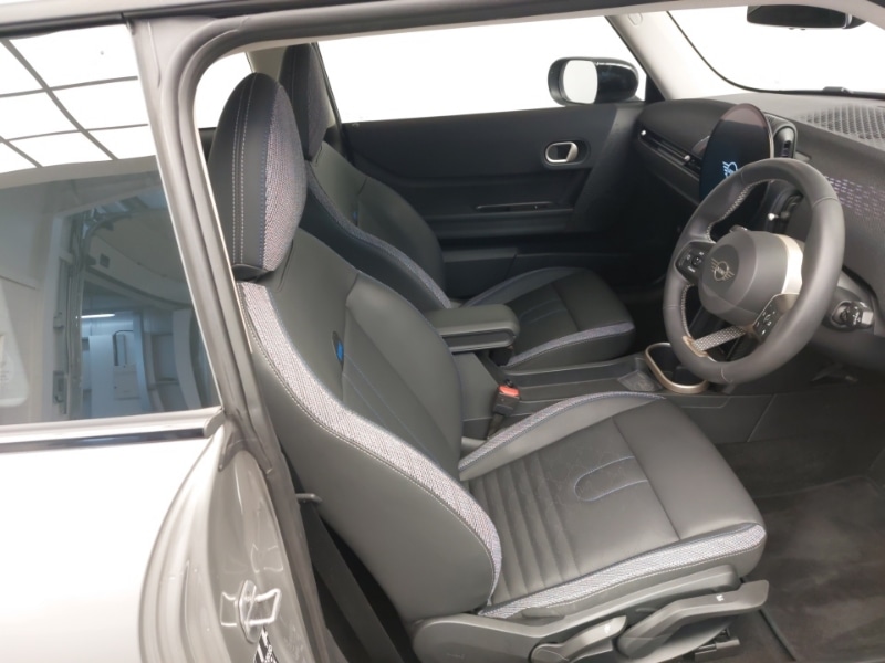 Used MINI Cooper 2024 for sale - 76779976: Photo 6