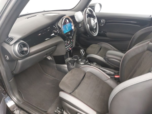 Used MINI Hatch 2021 for sale - 76343523: Photo 7
