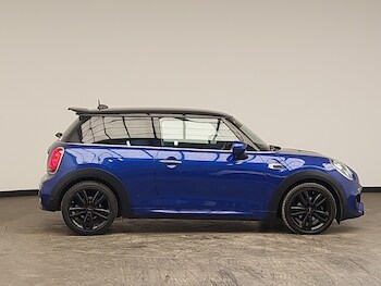 Used MINI Hatch 2019 for sale - 77987879: Photo