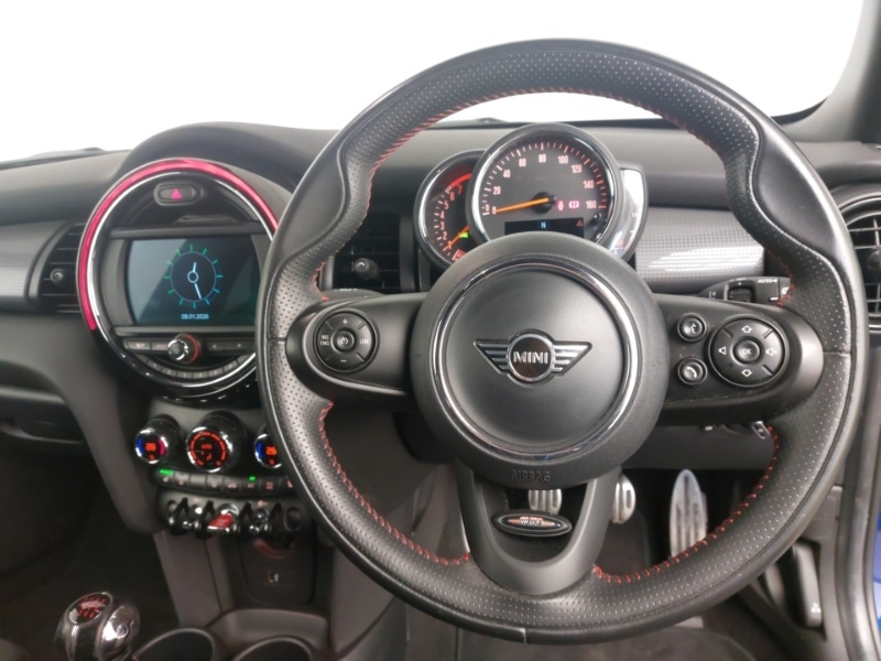 Used MINI Hatch 2019 for sale - 77987879: Photo 5