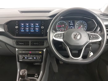 Used Volkswagen T-Cross 2019 for sale - 77531010: Photo