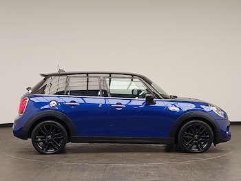 Used MINI Cooper 2020 for sale - 76160784: Photo 2