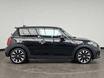 Used MINI Hatch 2022 for sale - 78957300: Photo