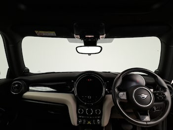 Used MINI Hatch 2022 for sale - 78957300: Photo