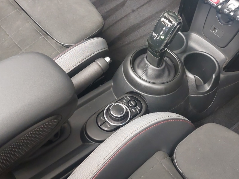 Used MINI Convertible 2023 for sale - 76970642: Photo 10