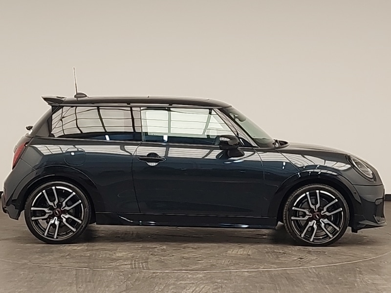 Used MINI Cooper 2024 for sale - 76987452: Photo 2