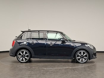 Used MINI Hatch 2022 for sale - 79176070: Photo