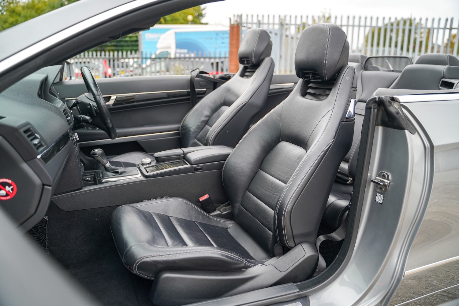 Used Mercedes-Benz E Class 2011 for sale - 76275928: Photo 12