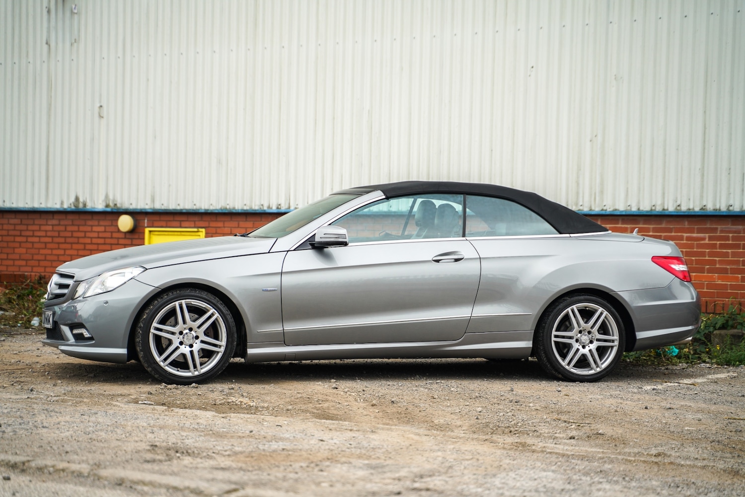 Used Mercedes-Benz E Class 2011 for sale - 76275928: Photo 6