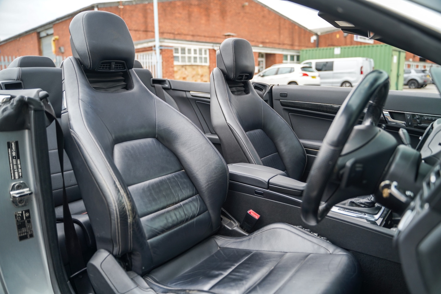 Used Mercedes-Benz E Class 2011 for sale - 76275928: Photo 7