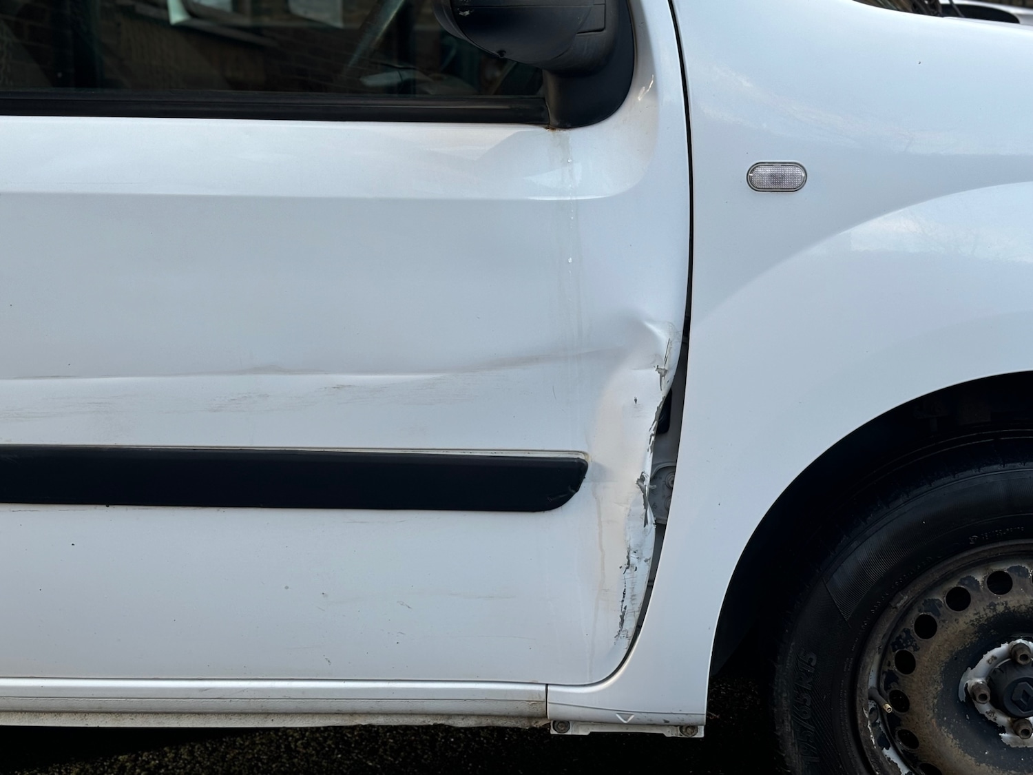 Used Renault Kangoo 2014 for sale - 76862035: Photo 12